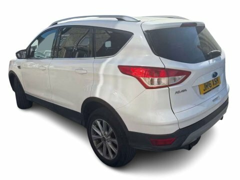 Ford Kuga 1.5T Ecoboost Titanium JH16ASH White #3