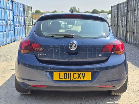 Vauxhall Astra Sri 5-Door Silver #9
