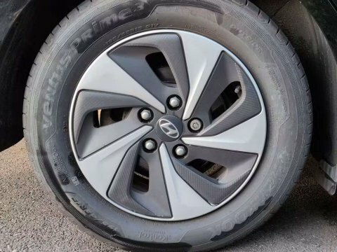 Hyundai Ioniq Hatchback White #9