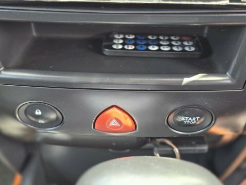 Renault Megane 1.6 Vvt Privilege Black #25