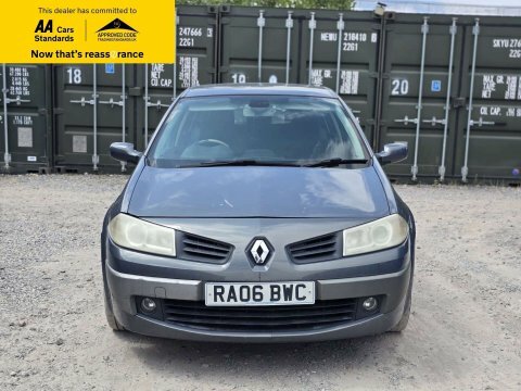 Renault Megane 1.6 Vvt Dynamique Grey #2