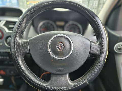 Renault Megane 1.6 Vvt Privilege Black #30