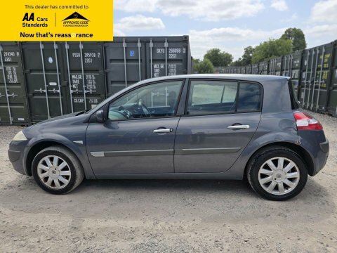 Renault Megane 1.6 Vvt Dynamique Grey #4