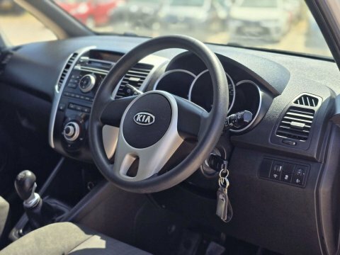 Kia Venga Mpv 1.4 Crdi Ecodynamics 1 2010 Silver #14
