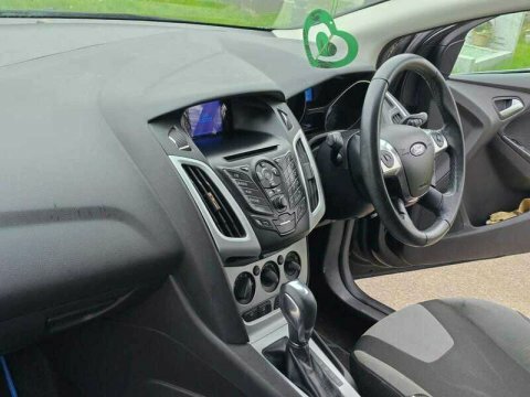 Ford Focus 1.6 Tdci Titanium X Euro 5 Ss Red #7