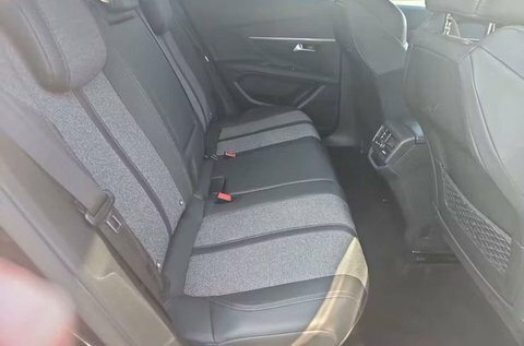 Peugeot 3008 1.2 Puretech Allure Black #6