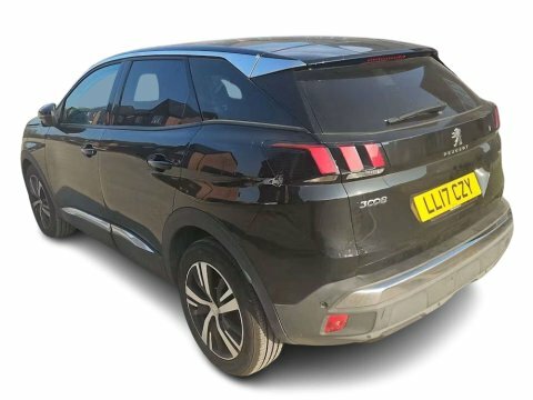 Peugeot 3008 1.2 Puretech Allure Black #4