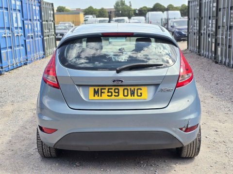 Ford Fiesta 1.25 Zetec Red #8
