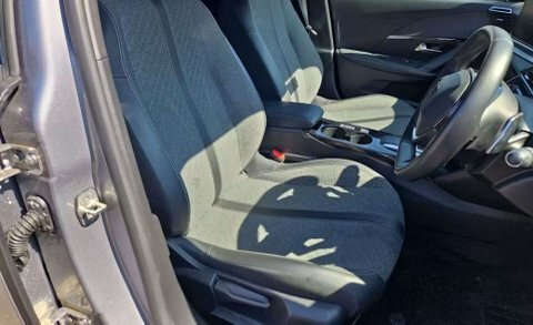 Peugeot 2008 1.2 Puretech Allure Grey #5