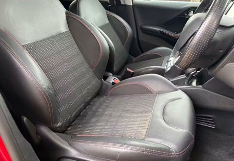 Peugeot 208 1.2 Puretech Gpf FY19FEU Red #5