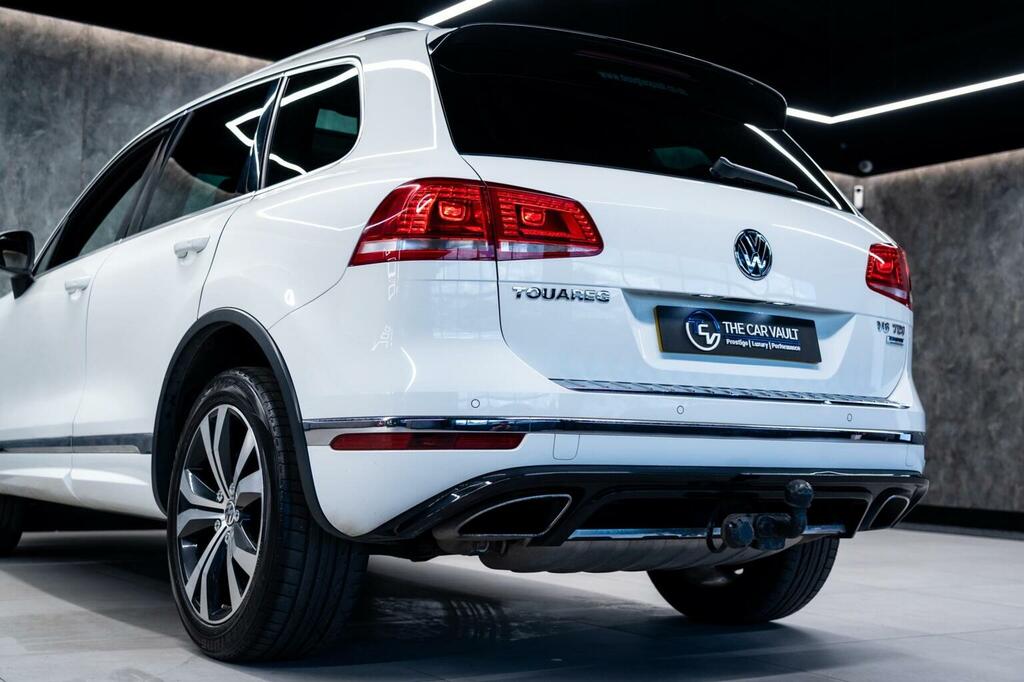 Volkswagen Touareg 2016 3.0 Tdi V6 Bluemotion Tech R-line Suv Die White #14