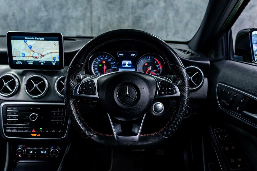 Mercedes-Benz GLA Class Mercedes-benz Gla 1.6 Gla 200 Sport Premium 5 White #15