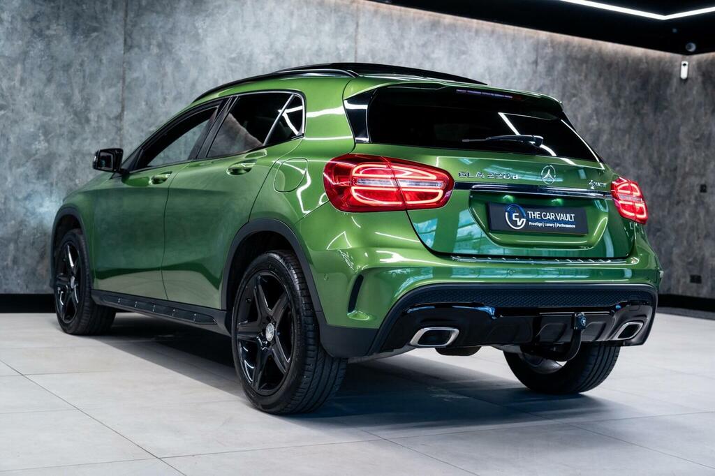 Mercedes-Benz GLA Class 2.1 Gla220d Amg Line Premium Plus 7G-dct 4Matic Green #6