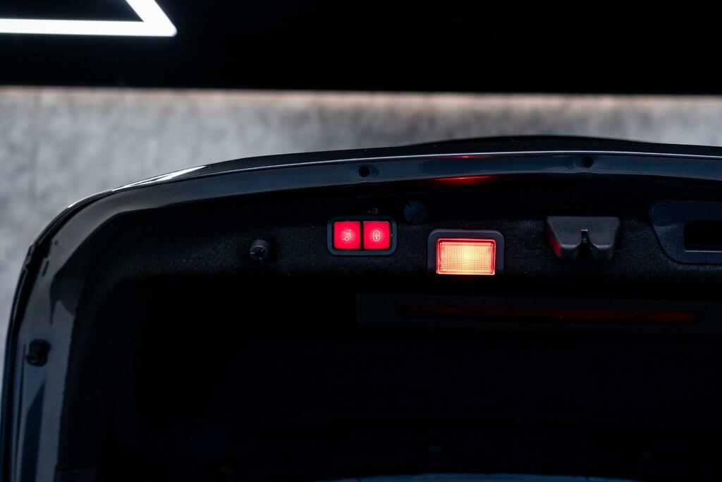 Mercedes-Benz C Class Amg Line Black #41