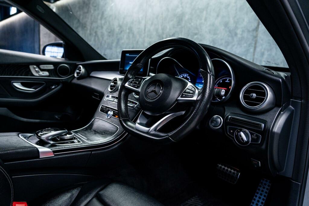 Mercedes-Benz C Class Amg Line Black #2