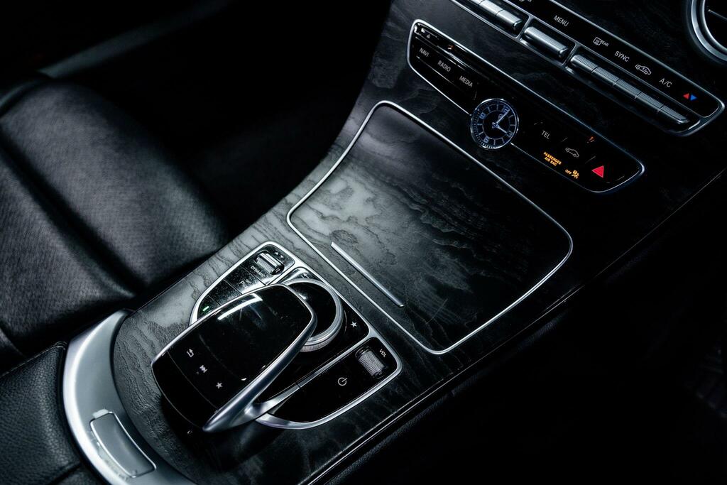 Mercedes-Benz C Class Amg Line Black #30
