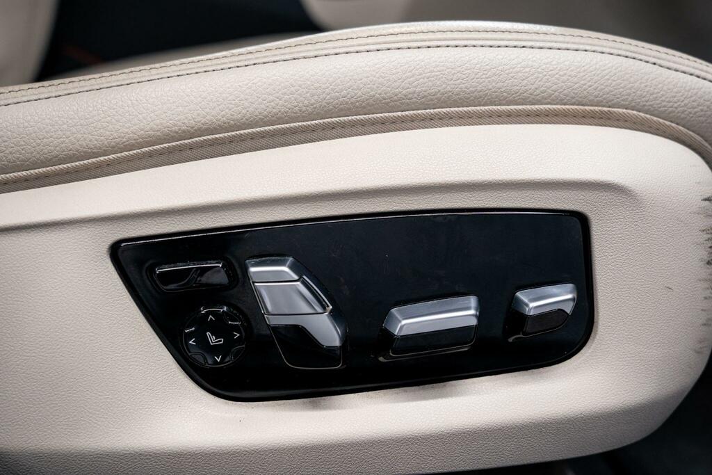 BMW 5 Series 520D Se Blue #55