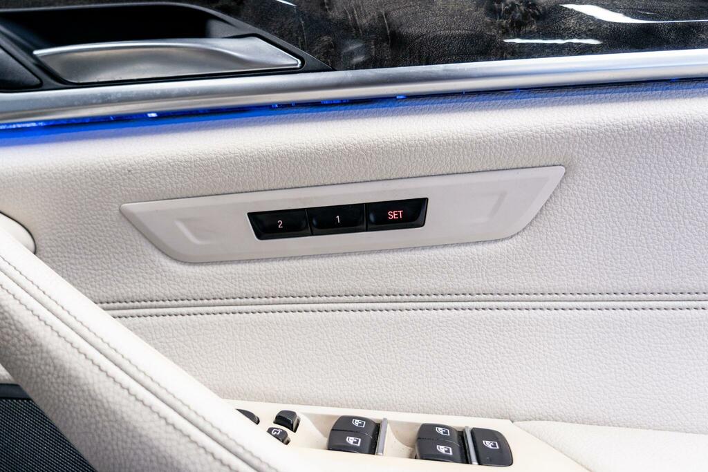 BMW 5 Series 520D Se Blue #54