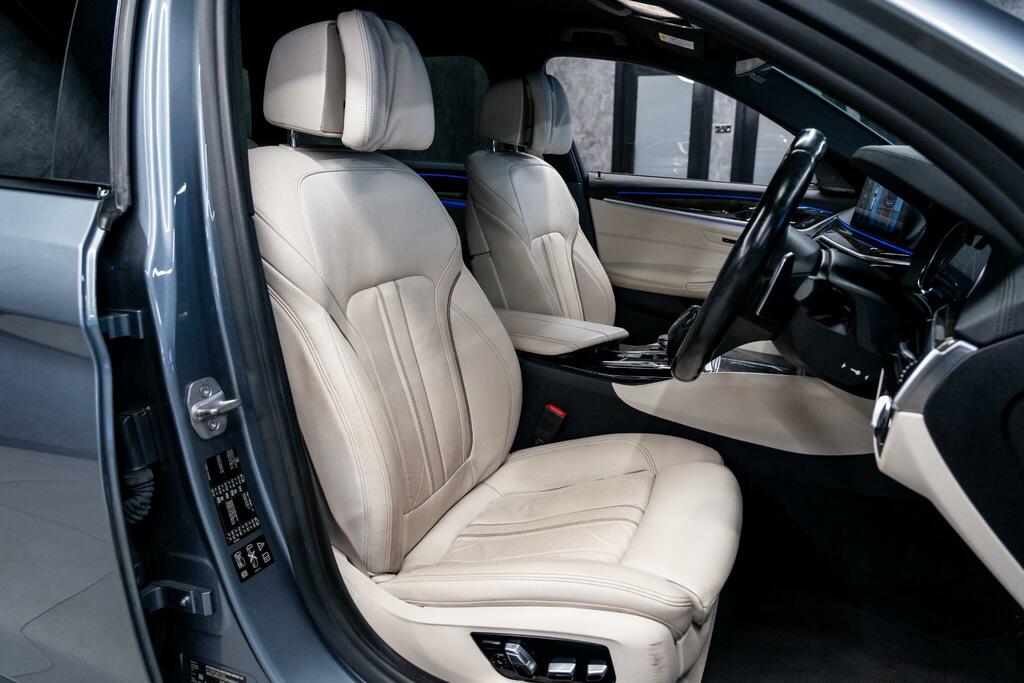 BMW 5 Series 520D Se Blue #58