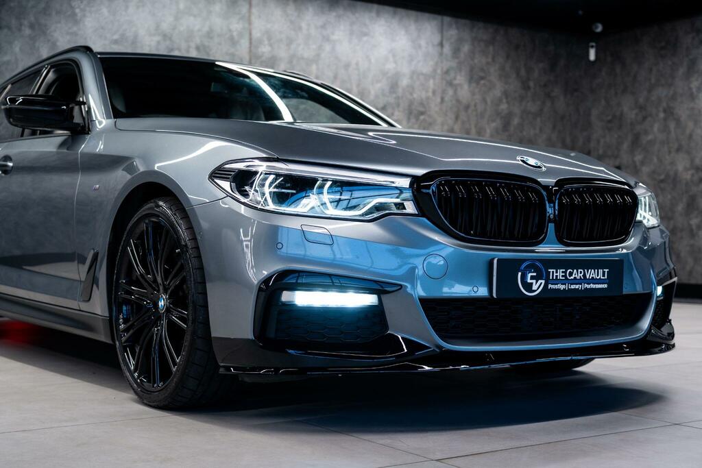 BMW 5 Series 520D Se Blue #9