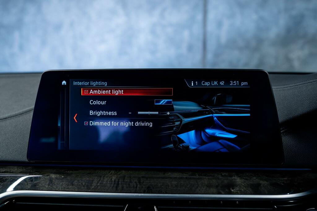 BMW 5 Series 520D Se Blue #31