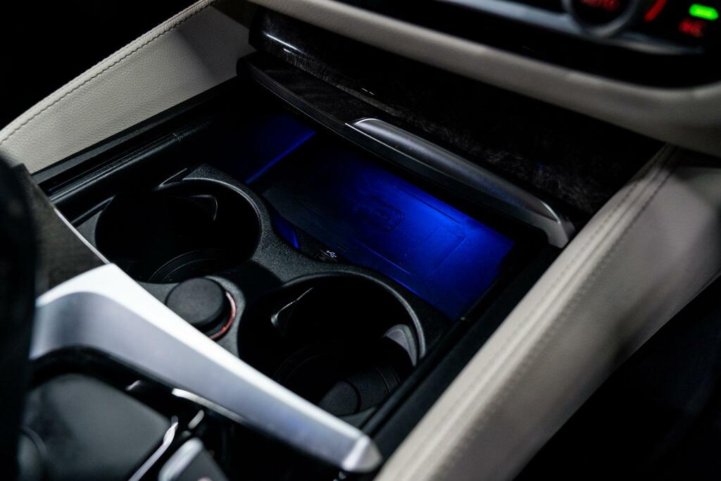 BMW 5 Series 520D Se Blue #49