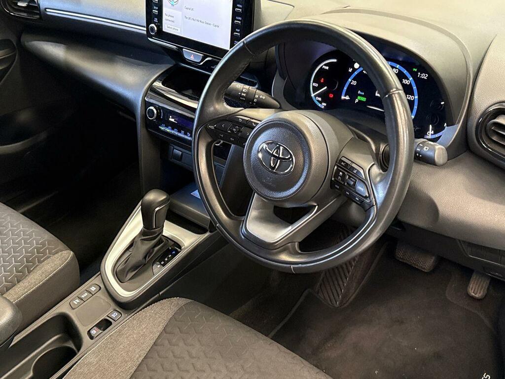 Toyota Yaris Cross 1.5 Hybrid Design Cvt FV22NKG Black #3