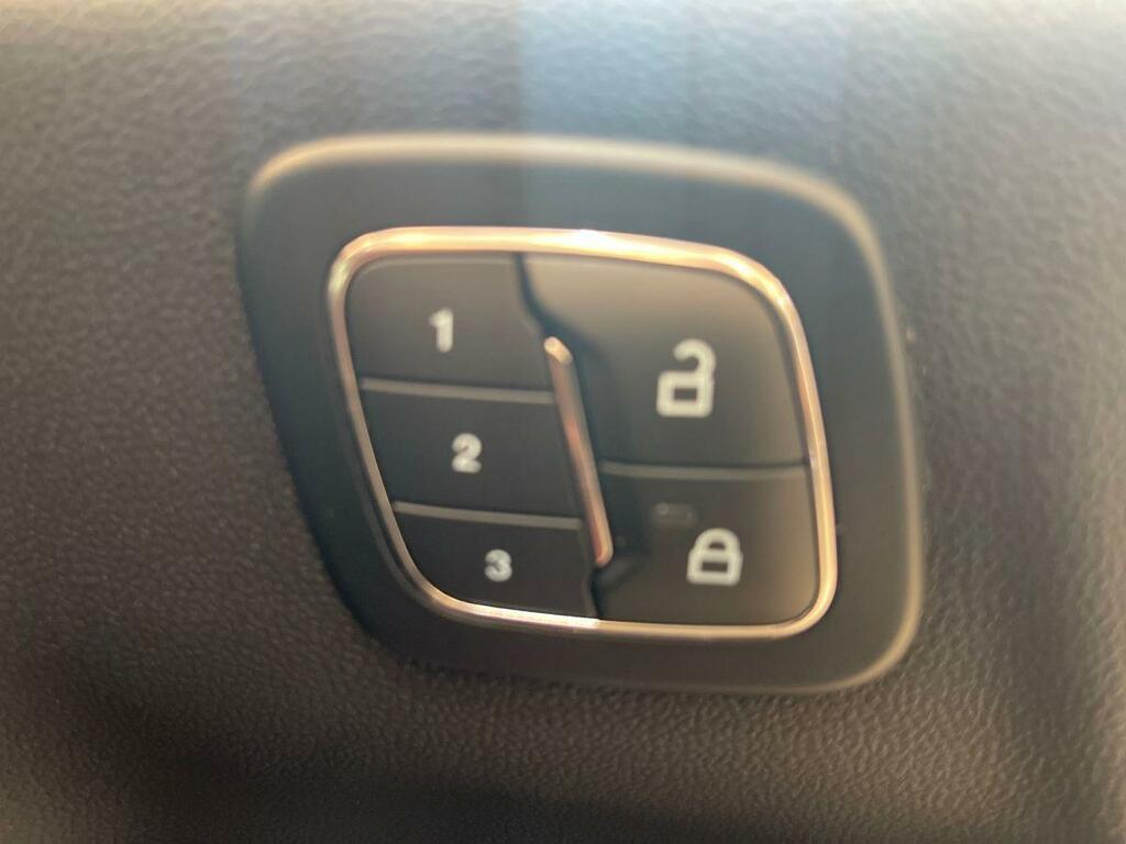 Ford Kuga 2.5 Phev Titanium Cvt Black #15