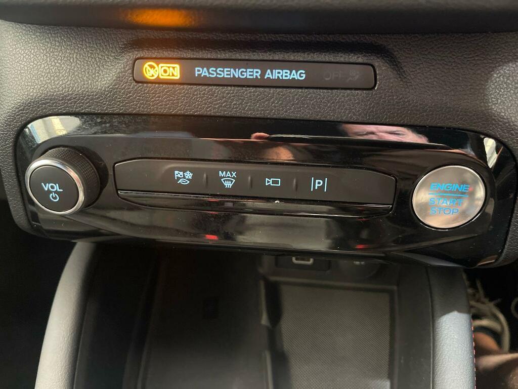 Ford Kuga 2.5 Phev Titanium Cvt Black #20