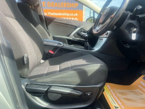 Toyota Avensis 2.0L D-4d Icon 124 Bhp Black #32