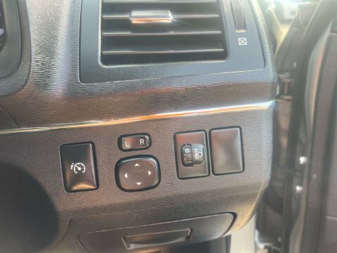 Toyota Avensis 2.0L D-4d Icon 124 Bhp Black #52
