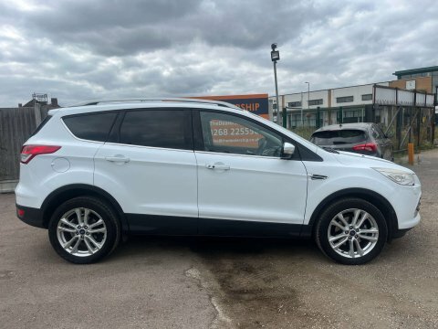 Ford Kuga 1.6 Kuga Titanium EU14KKH White #5