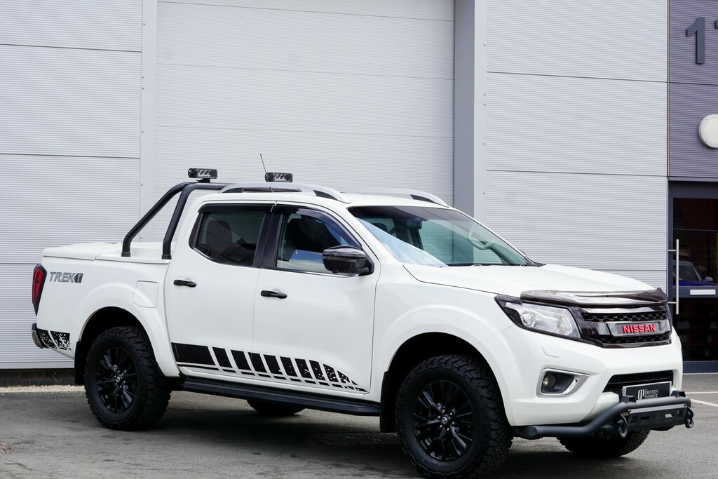 Nissan Navara 2.3 Dci Trek -1 White #4