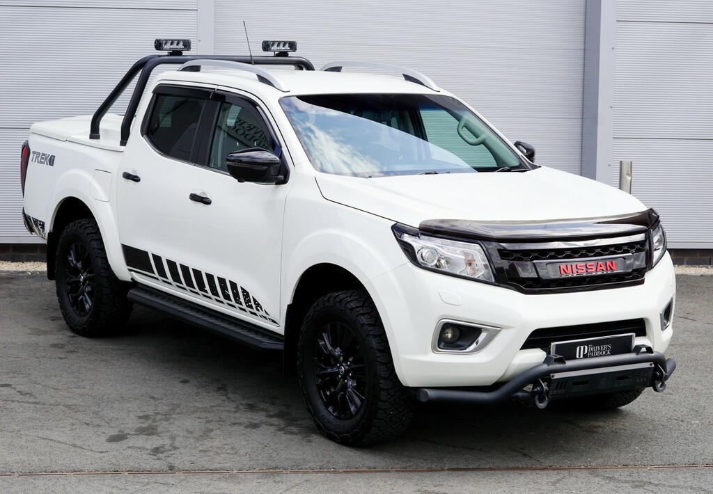 Nissan Navara 2.3 Dci Trek -1 White #2