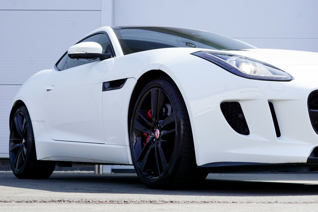Jaguar F-Type 3.0 V6 S White #6
