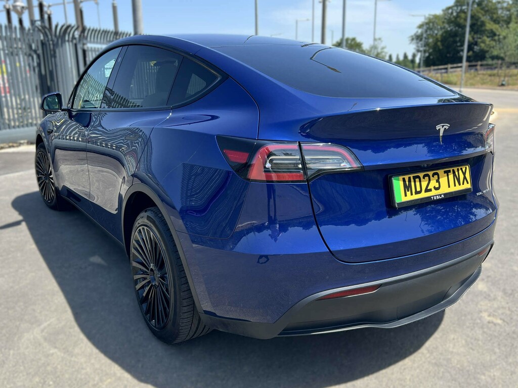 Tesla Model Y Long Range Awd 4Wd