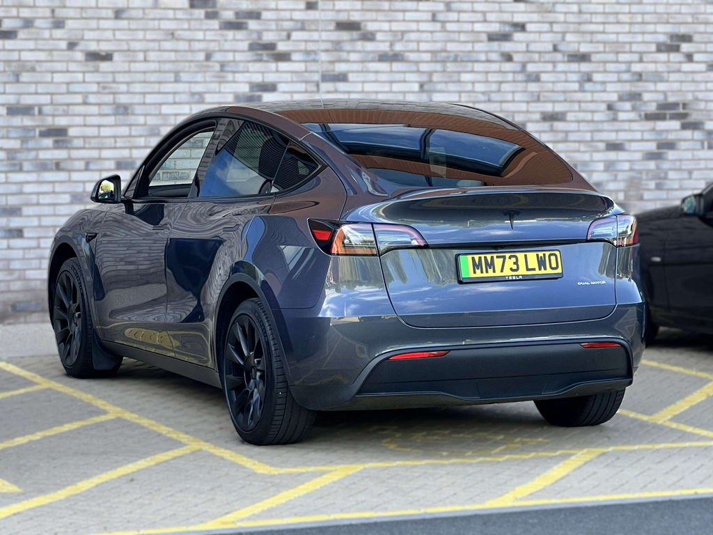 Tesla Model Y Long Range Awd 4Wd