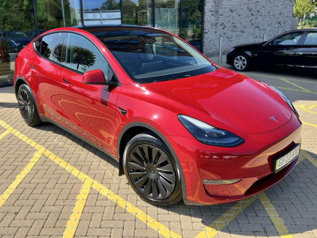 Tesla Model Y Long Range Awd 4Wd