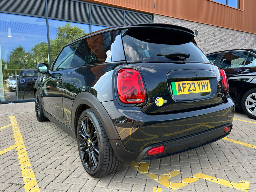 Mini Hatch Cooper S Level 3 AF23YHY #2