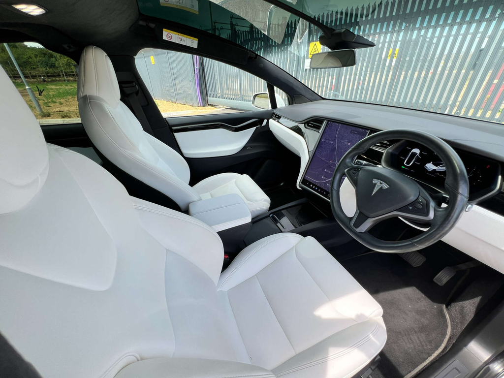 Tesla Model X Long Range White #31