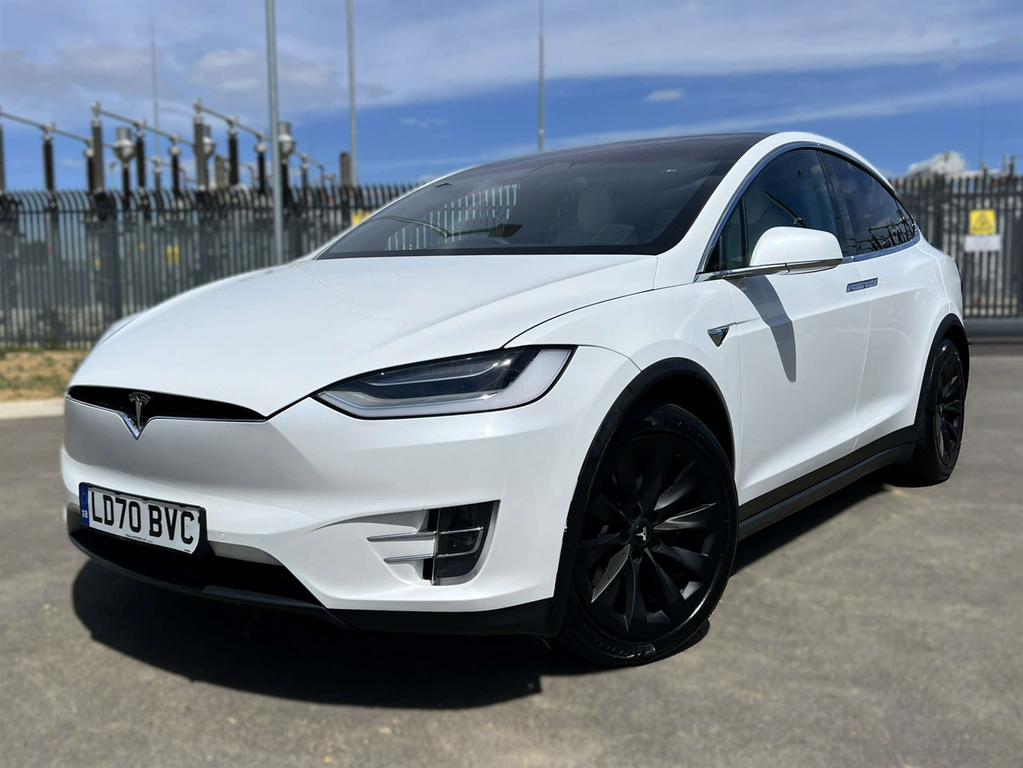 Tesla Model X Long Range White #9