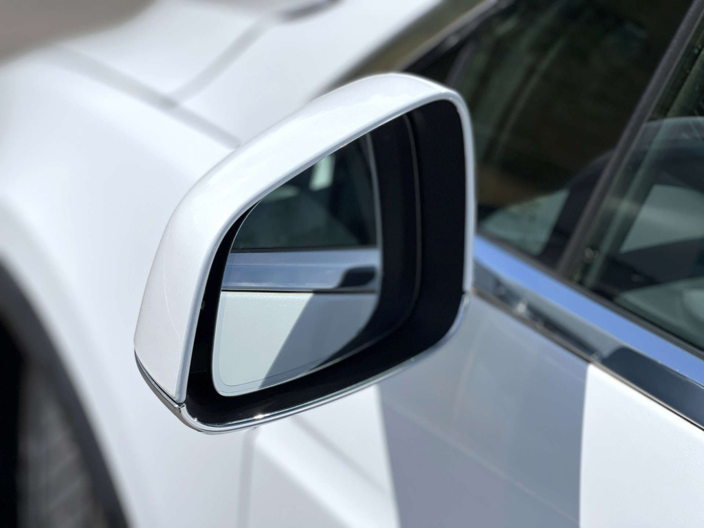 Tesla Model X Long Range White #20