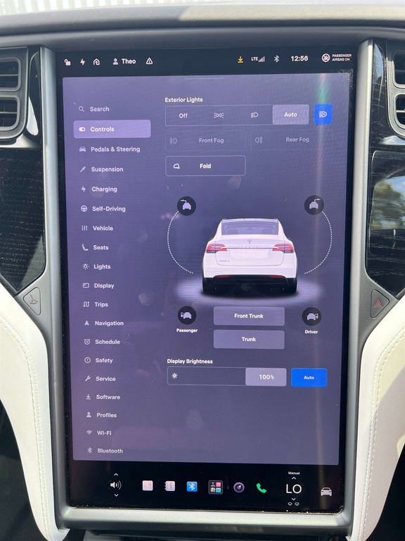 Tesla Model X Long Range White #32