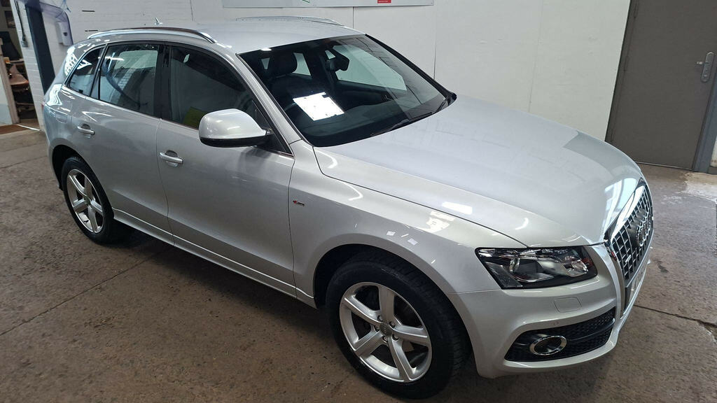 Audi Q5 2.0L Tfsi Quattro S Line 208 Bhp White #12