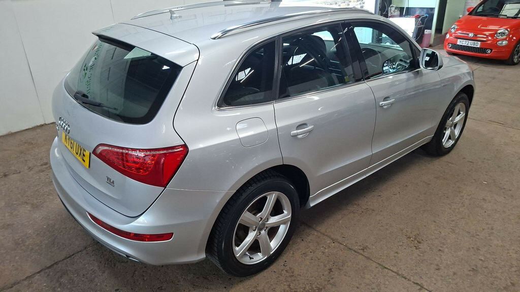 Audi Q5 2.0L Tfsi Quattro S Line 208 Bhp White #11