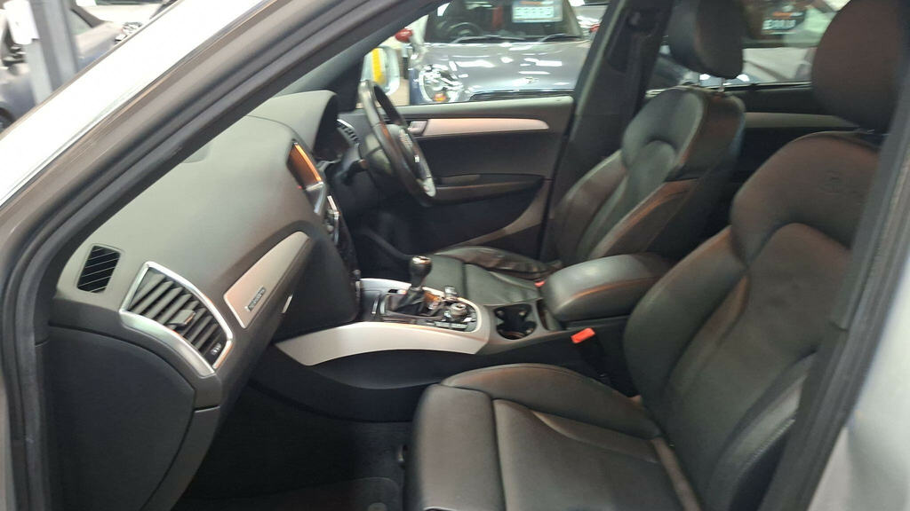 Audi Q5 2.0L Tfsi Quattro S Line 208 Bhp White #17