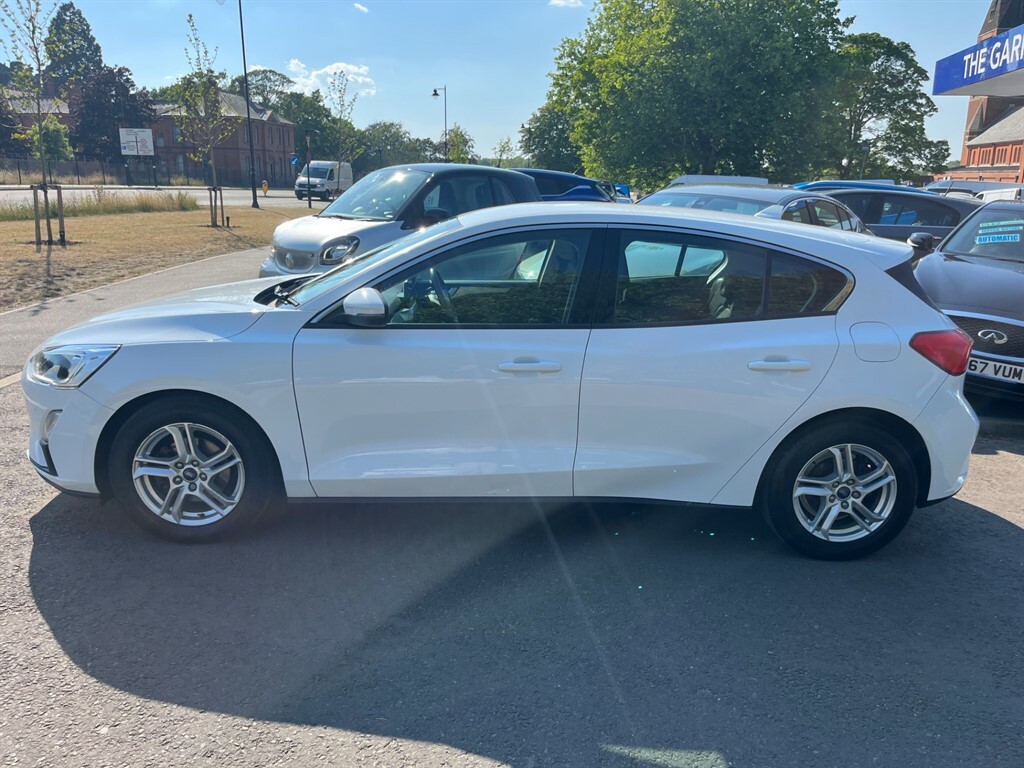 Ford Focus Zetec Tdci AX68NXV White #2