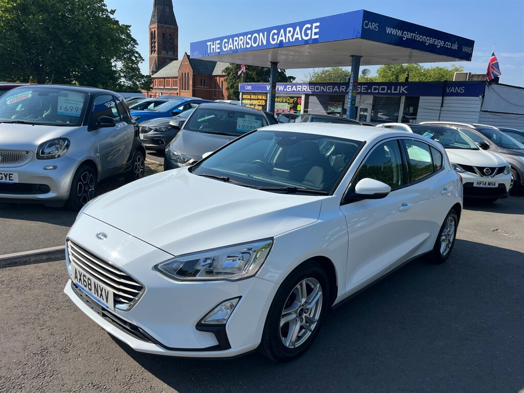 Ford Focus Zetec Tdci AX68NXV White