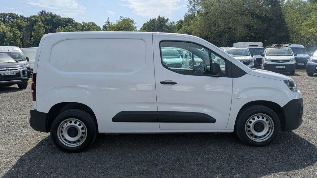 Citroen Berlingo Enterprise Pro M Eat8 Blue Hdi 130 Ps Wi LD23XTX #2