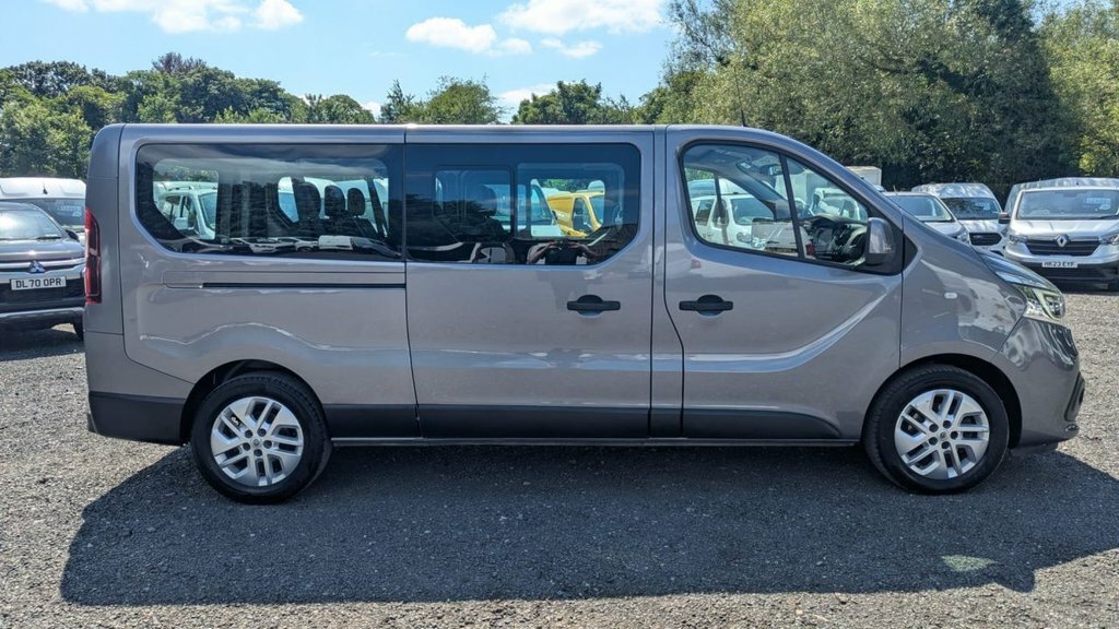 Renault Trafic Minibus Lwb Sport Nav Edc Dci 170 Ps 9 S PJ20FJA #3